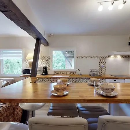 4étoiles -les écuries Val De Mai - Société La Clef Decamp Appartement *